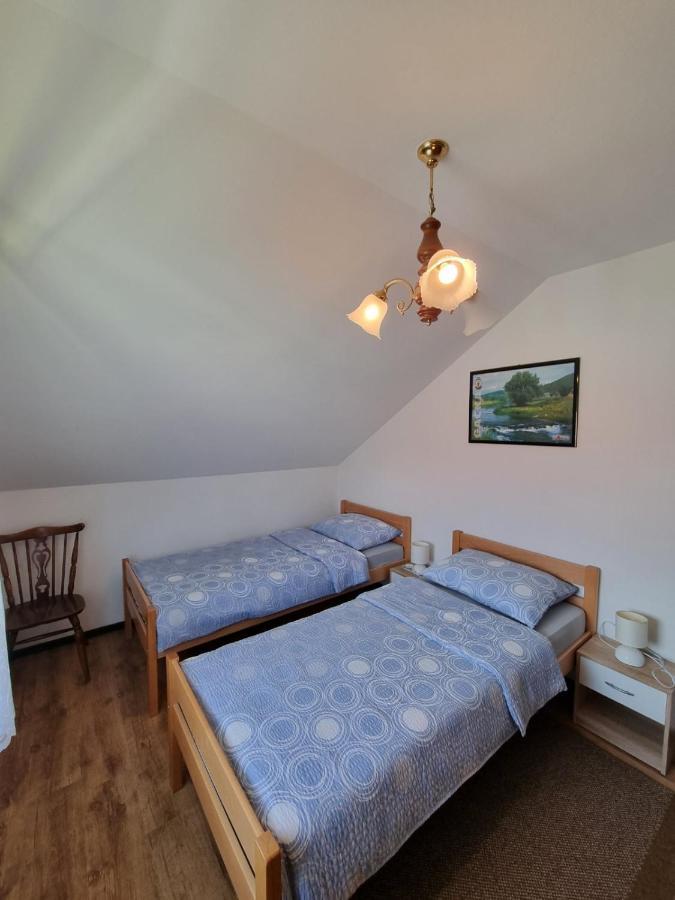 Apartamento Apartman Dubravcic Otočac Exterior foto