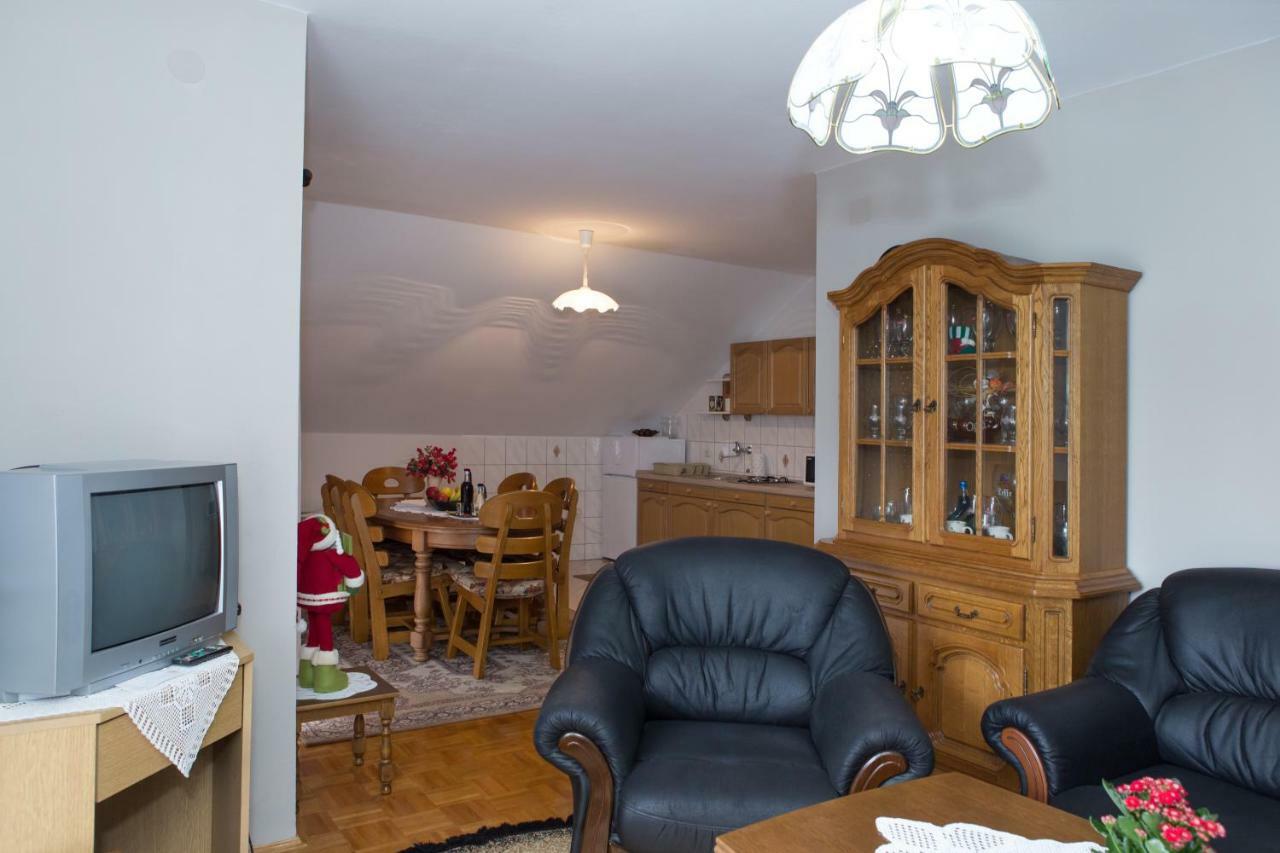 Apartamento Apartman Dubravcic Otočac Exterior foto